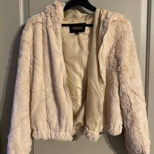 SOFT CREAM JACKET